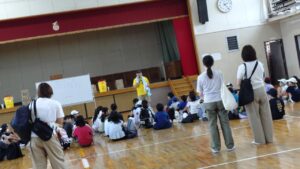【泊らん会】